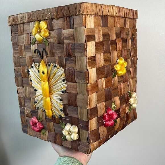 EUC Vintage Hawaiian Inspire Butterfly Flower Detail Weave Canvas Basket - Picture 1 of 10